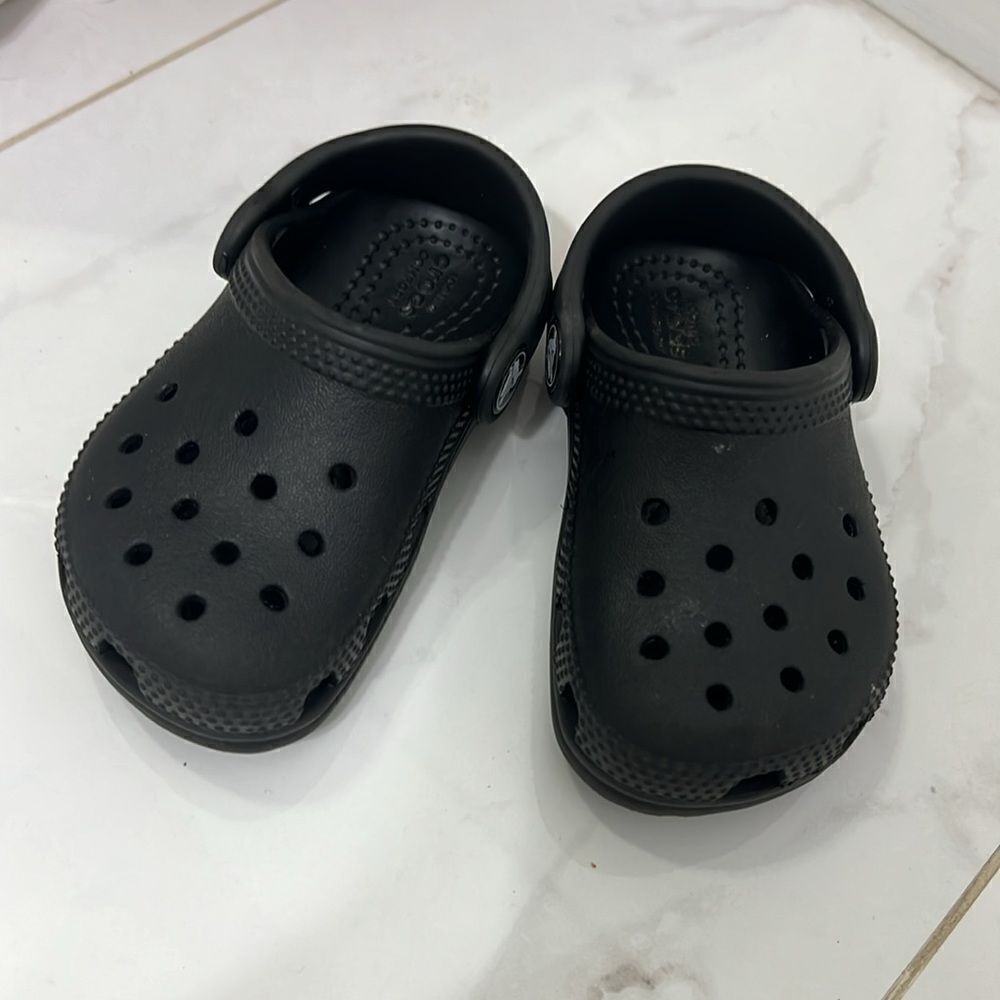 Baby Crocs - Toddler Shoes - Black - Size 6 - Excellent Condition